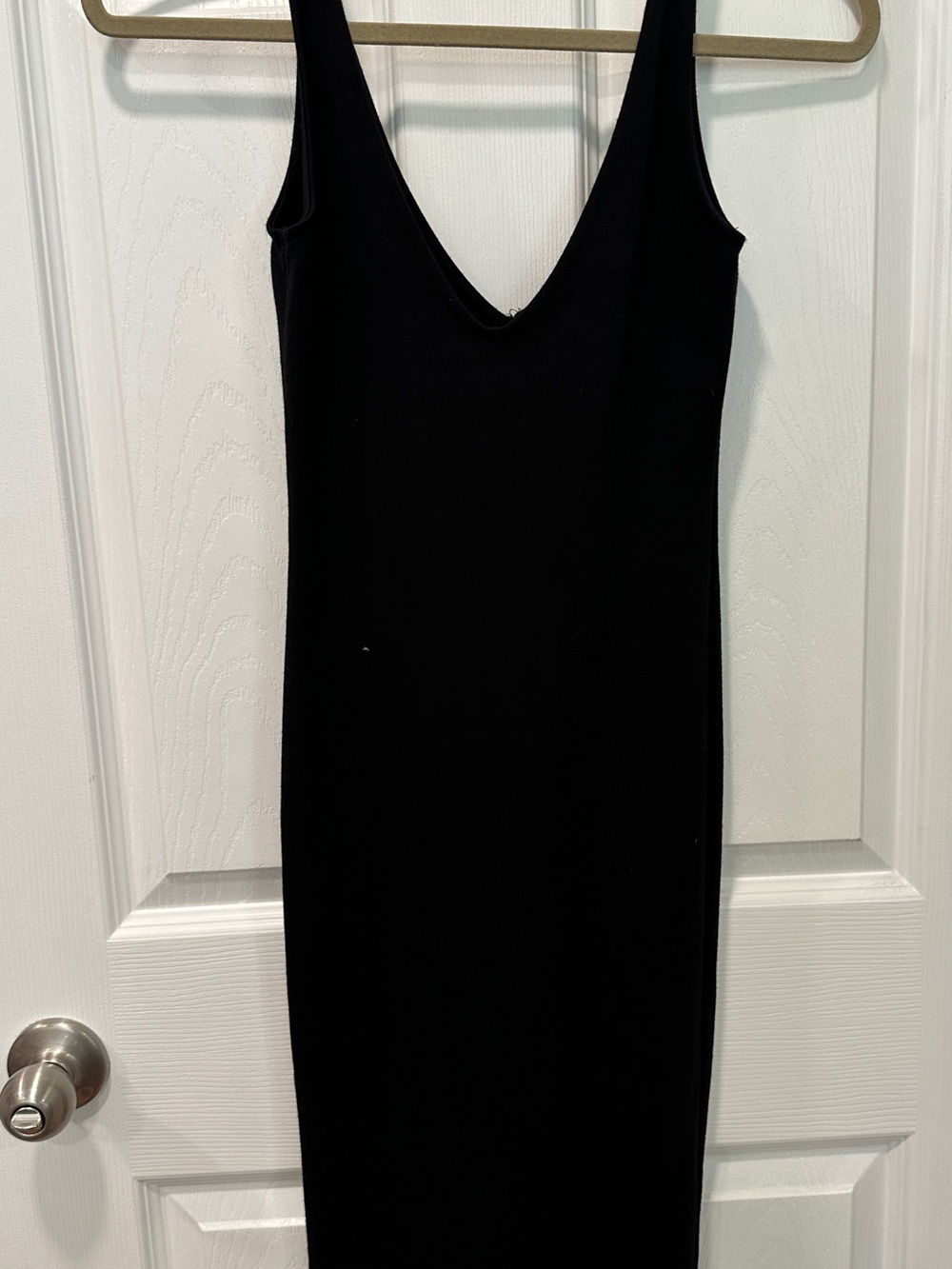 Forever 21 Black V-Neck Midi Bodycon Dress